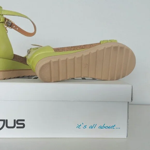 Mjus Pera Leather Wedge Sandal with Gold Ankle Chain - Size 39 (US 8.5) - Picture 8 of 9